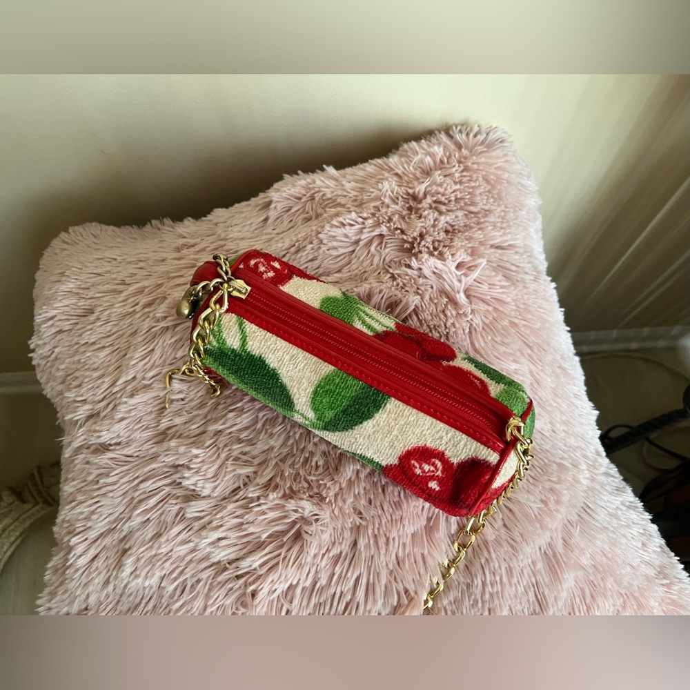JUICY COUTURE Y2K Vintage Very Rare Cherry Barrel Bag🍒 - Picture 9 of 16
